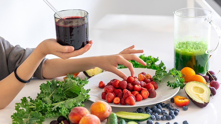 how to lower uric acid naturally with food