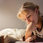 how to stop negative thoughts before bed