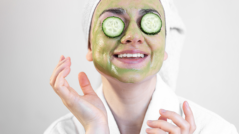 natural face masks for glowing skin at home