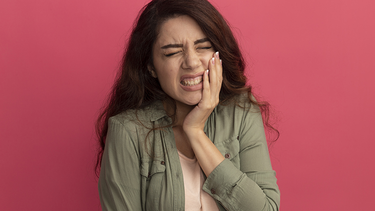 swollen gums naturally