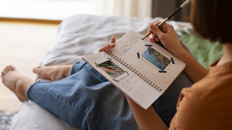 Journaling Prompts for Mental Clarity